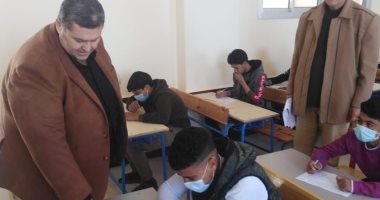 وكيل تعليم شمال سيناء يتفقد امتحانات طلبة مركز رفح