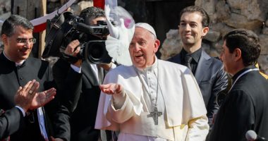 البابا فرنسيس: نساء العراق يواصلن منح الحياة بالرغم من الانتهاكات والجراحات