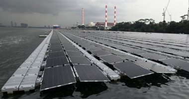سنغافورة تبني مزارع شمسية عائمة لمكافحة تغير المناخ.. ألبوم صور