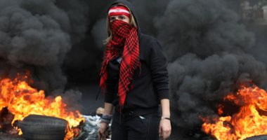 لبنان على صفيح ساخن .. احتجاجات على التدهور الاقتصادى فى البلاد .. ألبوم صور