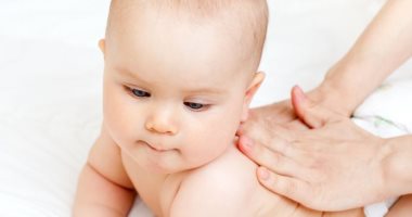  أسباب ظهور بقع بنية على جلد الأطفال حديثى الولادة 