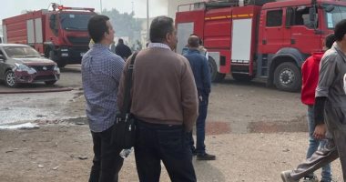 أحد مصابى حريق مصنع العبور: فديت 3 بنات وتلقيت النيران كلها.. فيديو