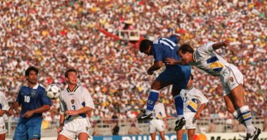 جول مورنينج.. سحر روماريو فى السويد يقود البرازيل لنهائى كأس العالم 1994