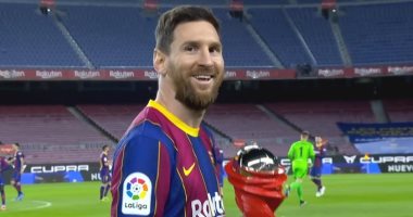 كومان يهنئ ميسي على معادلة رقم تشافي: أهم لاعب فى تاريخ برشلونة