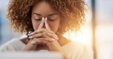اعرف الفرق بين حمى القش ونزلة البرد و3 طرق للتعامل مع أعراضها