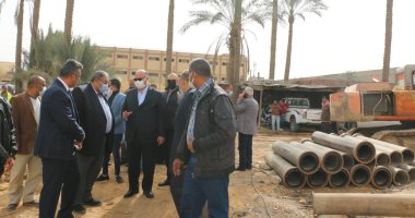 محافظ القاهرة يوجه بسرعة الانتهاء من مشروعات الصرف الصحى بالمرج