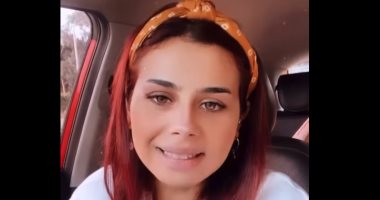 منة عرفة : "إيدى محروقة وعملت حادثة بالعربية وبقالى 20 يوم في مصايب".. فيديو