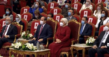 الرئيس السيسي يشاهد فيلما تسجيليا "نساء التضامن" باحتفالية تكريم المرأة