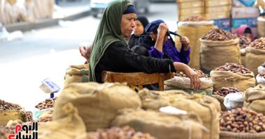 تمور رمضان .. رزق من السنة للسنة فى سوق الساحل.. ألبوم صور