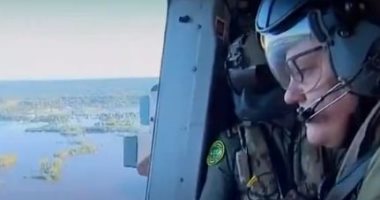رئيس وزراء أستراليا يتفقد آثار الفيضانات غرب سيدنى بمروحية.. فيديو