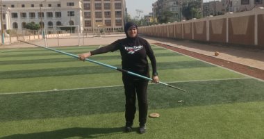 سمية بنت المنيا تحدت الإعاقة وأصبحت سفيرة سلام و"فتاة مثالية" بسويسرا..فيديو