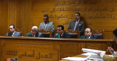 تأجيل إعادة محاكمة متهمين بـ"أحداث الذكرى الثالثة لثورة يناير" لجلسة 24 إبريل