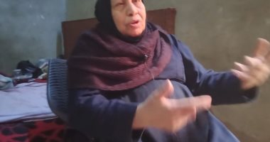 حكاية أم عاطف أشهر بائعة فسيخ فى المنيا وعلاقتها بهانى رمزى والفنانين.. فيديو