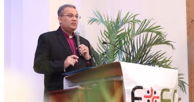 رئيس الطائفة الإنجيلية يشهد تخريج الدفعة 149 من كلية اللاهوت بكنيسة مصر الجديدة