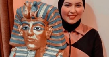 توت عنخ أمون وشنطة وتابلت.. آية تصنع منحوتات دقيقة من الكيك وعجين السكر