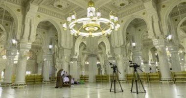 رئاسة الحرمين تجهز منصاتها الدينية لخدمة زوار المسجد الحرام فى رمضان.. صور