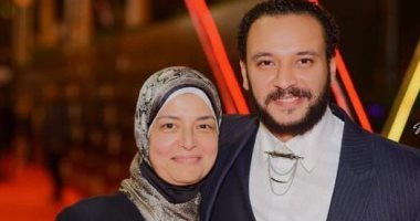 ربنا يعديها على خير.. أحمد خالد صالح يطلب الدعاء لوالدته بعد إصاباتها بكورونا