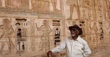 مورجان فريمان يستعيد ذكريات زيارته إلى الآثار المصرية.. بعد موكب المومياوات