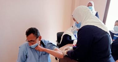 14 مركزا بالشرقية تبدأ تطعيم المواطنين بلقاح كورونا
