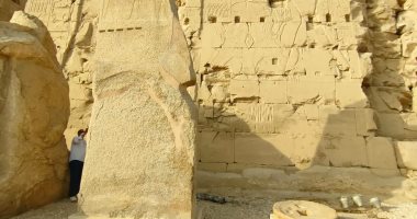 تفاصيل اكتشاف أكبر لوحة تاريخية تضم أسرار الفراعنة بمعبد الكرنك.. فيديو