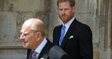 بعد وفاة الأمير فيليب.. تساؤلات حول موقف حفيده هارى من حضور الجنازة؟