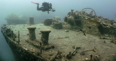 ماذا استخرج علماء آثار من سفينة البحر الأحمر بعد قرنين من غرقها؟.. فيديو