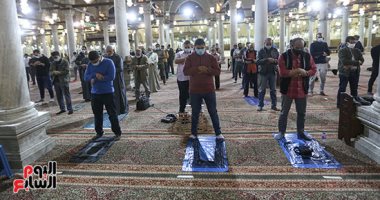 روحانيات رمضانية فى صلاة التراويح بمسجد عمرو بن العاص