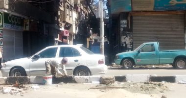 غلق الفتحات غير الشرعية بمنطقة شارع النخلة بالمنصورة