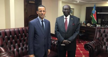 سفير مصر بجوبا يبحث مع وزير شئون الرئاسة الجديد بجنوب السودان تعزيز العلاقات