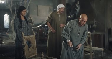 نسل الأغراب الحلقة 4 .. عساف الغريب يكشف عن خزنة مليئة بالمال مدفونة بالسرايا