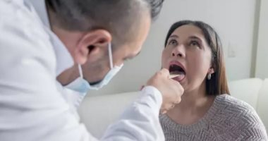 قائمة أعراض جديدة لفيروس كورونا لا يعرفها الكثيرون.. منها جفاف الفم
