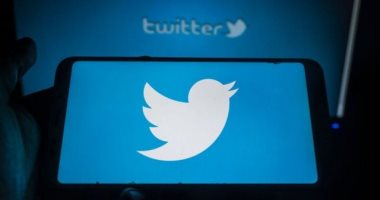 يسمح Twitter للمستخدمين بالتحذير بشأن محتوى تغريدة