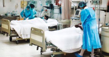 سلطات فرنسا الصحية تعلن عودة التكدس بالمستشفيات مع موجة كورونا الرابعة