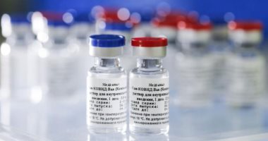 العراق.. إقبال على التطعيم ضد كورونا ومستمرين فى استقبال دفعات جديدة من اللقاح