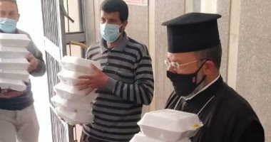 راعى كنيسة الروم يشارك أئمة الأوقاف قافلة الخير لمرضى مستشفى الصدر بدمياط