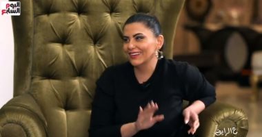 دانا حمدان تكشف سبب شراء ملابسها من الوكالة وعلاقتها بالكلاب فى "ع الرايق"