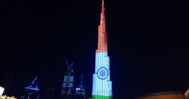 إضاءة برج خليفة لدعم الهند فى معركتها ضد كورونا.. صور