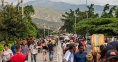صحيفة: استمرار المعارك الدامية على الحدود الفنزويلية الكولومبية ومقتل عسكريين