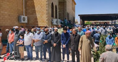 وصول جثمان الشيخ حافظ سلامة للمسجد الكبير استعدادا لصلاة الجنازة.. فيديو وصور