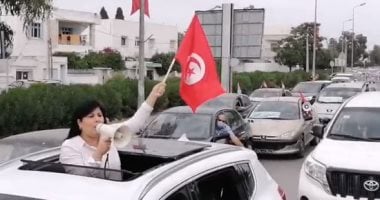 عبير موسى تقود مسيرة بالسيارات ضد إخوان تونس.. صور