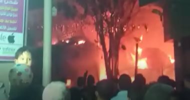 الحماية المدنية تنجح فى السيطرة على حريق عقار الكيت كات.. فيديو