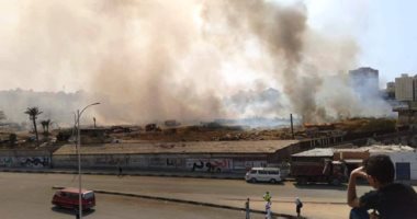 اندلاع حريق فى أرض شركة النحاس بالإسكندرية.. صور