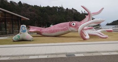 بلدة يابانية تنفق جزء من مخصصات إغاثة كورونا لبناء تمثال لتنشيط السياحة
