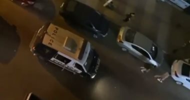 انتشار دوريات الشرطة فى شوارع الإسكندرية لمتابعة تطبيق قرار الإغلاق.. فيديو