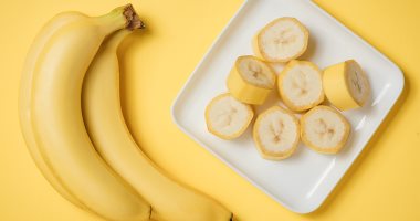 Banana is your way to overcome thinness and gain weight safely.. Know its benefits