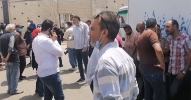 تشييع جثمان البطل الفدائي محمد مهران لمثواه الأخير بمقابر بور سعيد