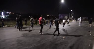 كر وفر بين محتجين فلسطينيين وقوات الاحتلال فى مدينة البيرة.. فيديو