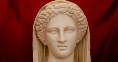 المتحف البريطانى يعيد تمثال إغريقى إلى ليبيا.. تعرف على القصة