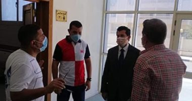 وزير الرياضة يتفقد عددا من المنشآت الشبابية والرياضة البحر الأحمر.. صور