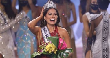 المكسيكية أندريا ميزا تتوج بلقب ملكة جمال الكون لعام 2021.. فيديو وصور
